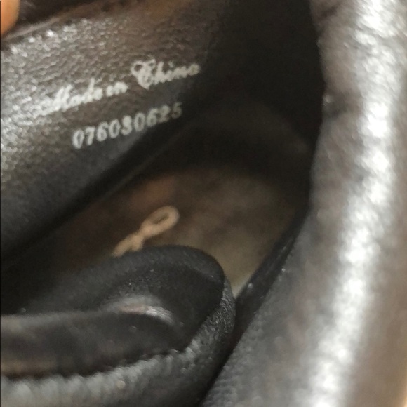 Delman black leather and suede sneakers sz9 - Picture 5 of 7